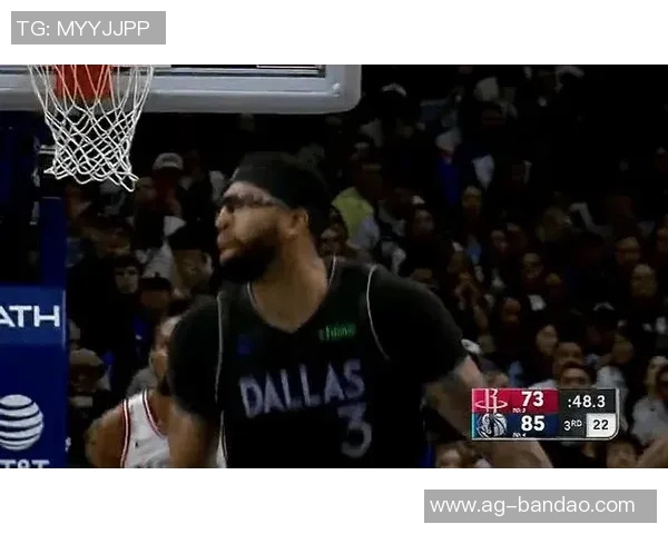 浓眉首节表现惊艳砍下12分3板2帽带领球队取得良好开局